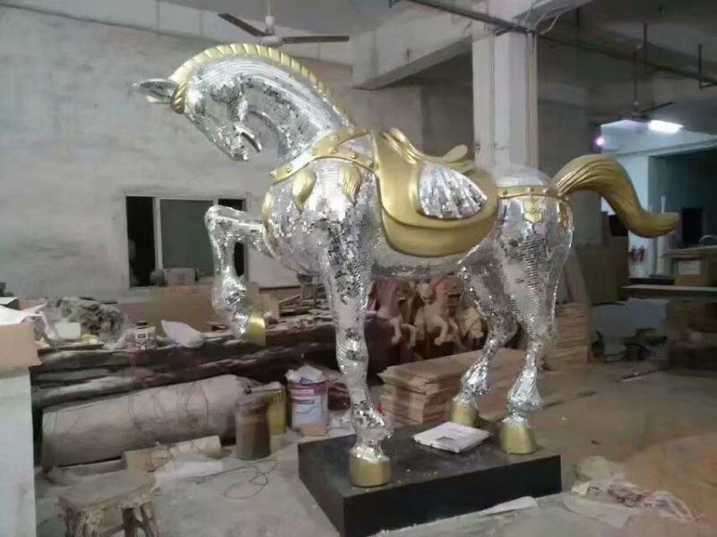 加工奔马雕塑,镜面工艺,仿真动物小品 加工奔马雕塑,镜面工艺,仿真动物小品