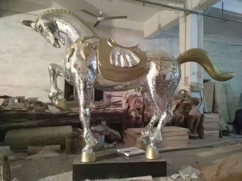 生产奔马雕塑,镜面工艺,仿真动物小品 生产奔马雕塑,镜面工艺,仿真动物小品