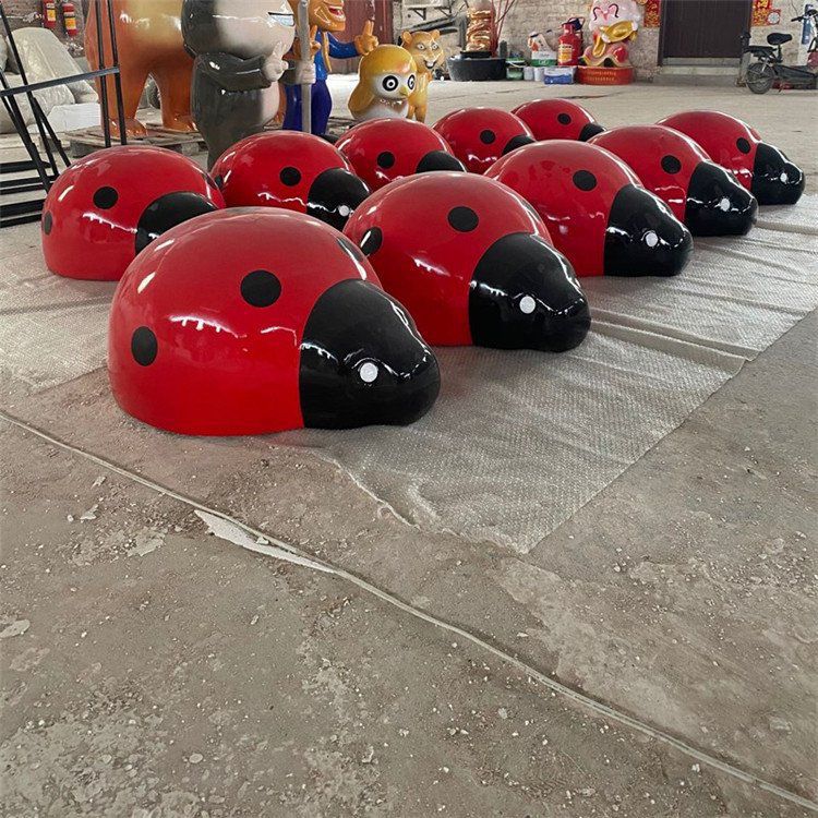 公园瓢虫雕塑,喷砂发光雕塑,铸铜工艺 公园瓢虫雕塑,喷砂发光雕塑,铸铜工艺