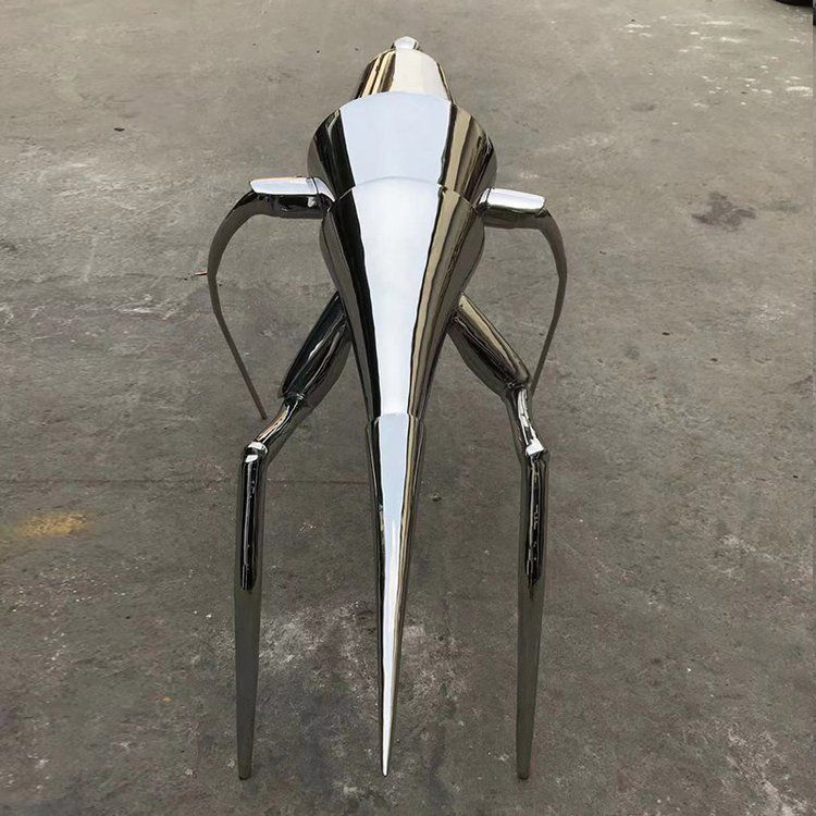 预定蚂蚱雕塑厂家,金属动物小品,不锈钢动物景观雕塑生产 预定蚂蚱雕塑厂家,金属动物小品,不锈钢动物景观雕塑生产