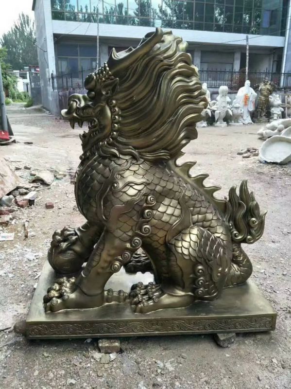 街道麒麟雕塑,铸铜农耕雕塑,古铜效果 街道麒麟雕塑,铸铜农耕雕塑,古铜效果