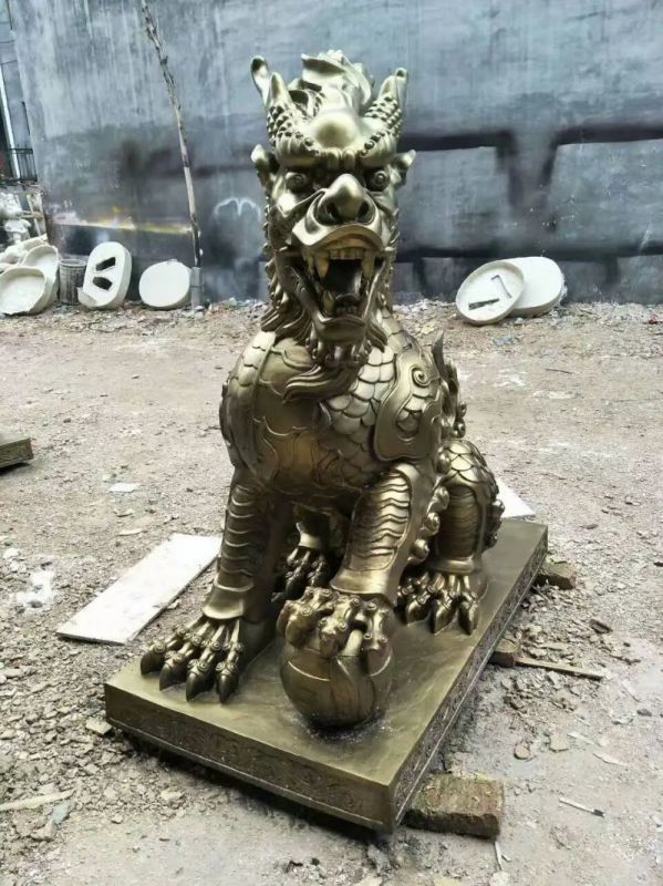 景区麒麟雕塑,镀金欧式雕塑,铁艺材质 景区麒麟雕塑,镀金欧式雕塑,铁艺材质