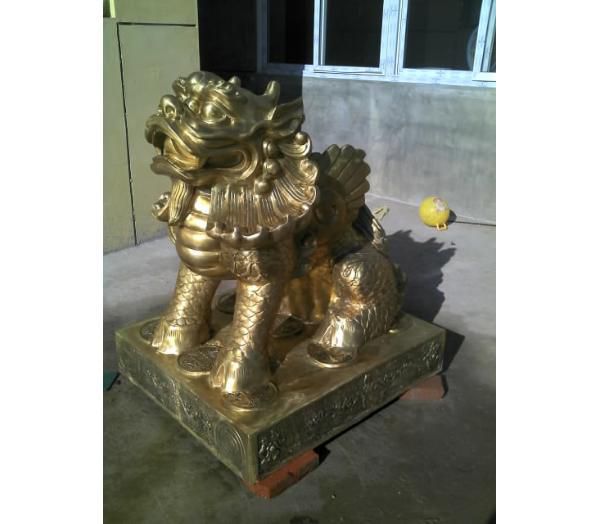 步行街貔貅雕塑,铸铜农耕雕塑,镂空方式 步行街貔貅雕塑,铸铜农耕雕塑,镂空方式