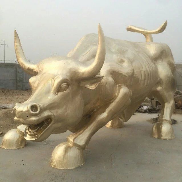 公园开荒牛雕塑 酒店门口雕塑 彩绘摆件 公园开荒牛雕塑 酒店门口雕塑 彩绘摆件