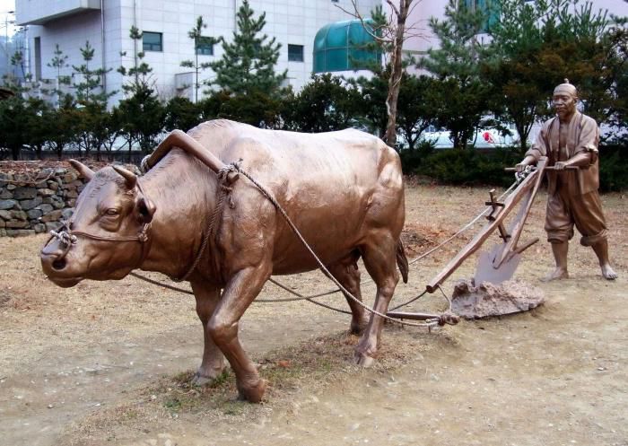 农耕水牛雕塑,田间景观小品,抽象几何原理 农耕水牛雕塑,田间景观小品,抽象几何原理